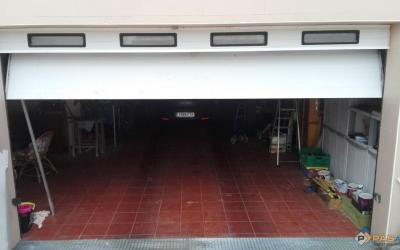 Cambio de puerta de garaje seccional al mejor precio - Pasalum